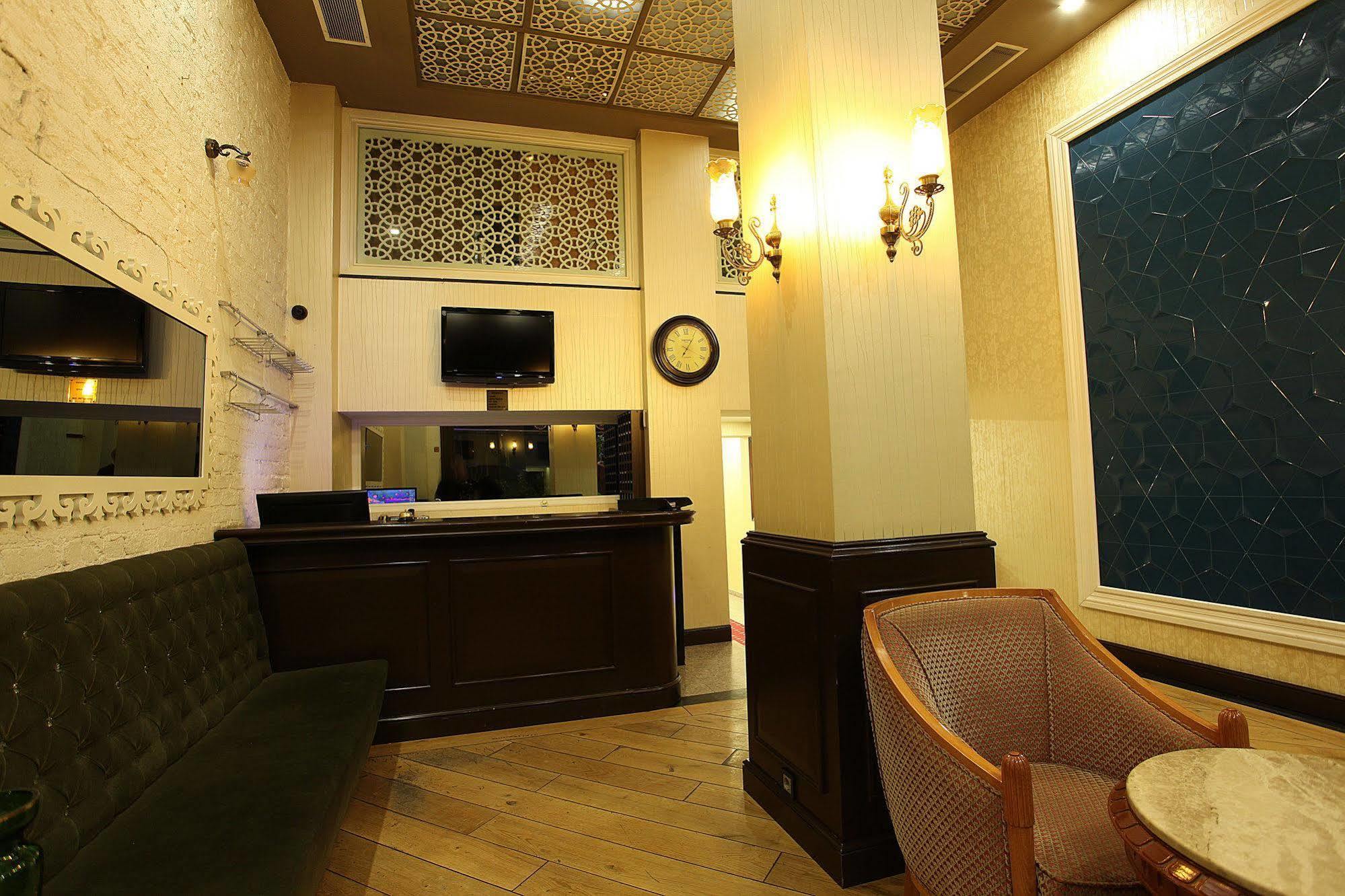 Moss Suites Hotel Istanbul Bagian luar foto