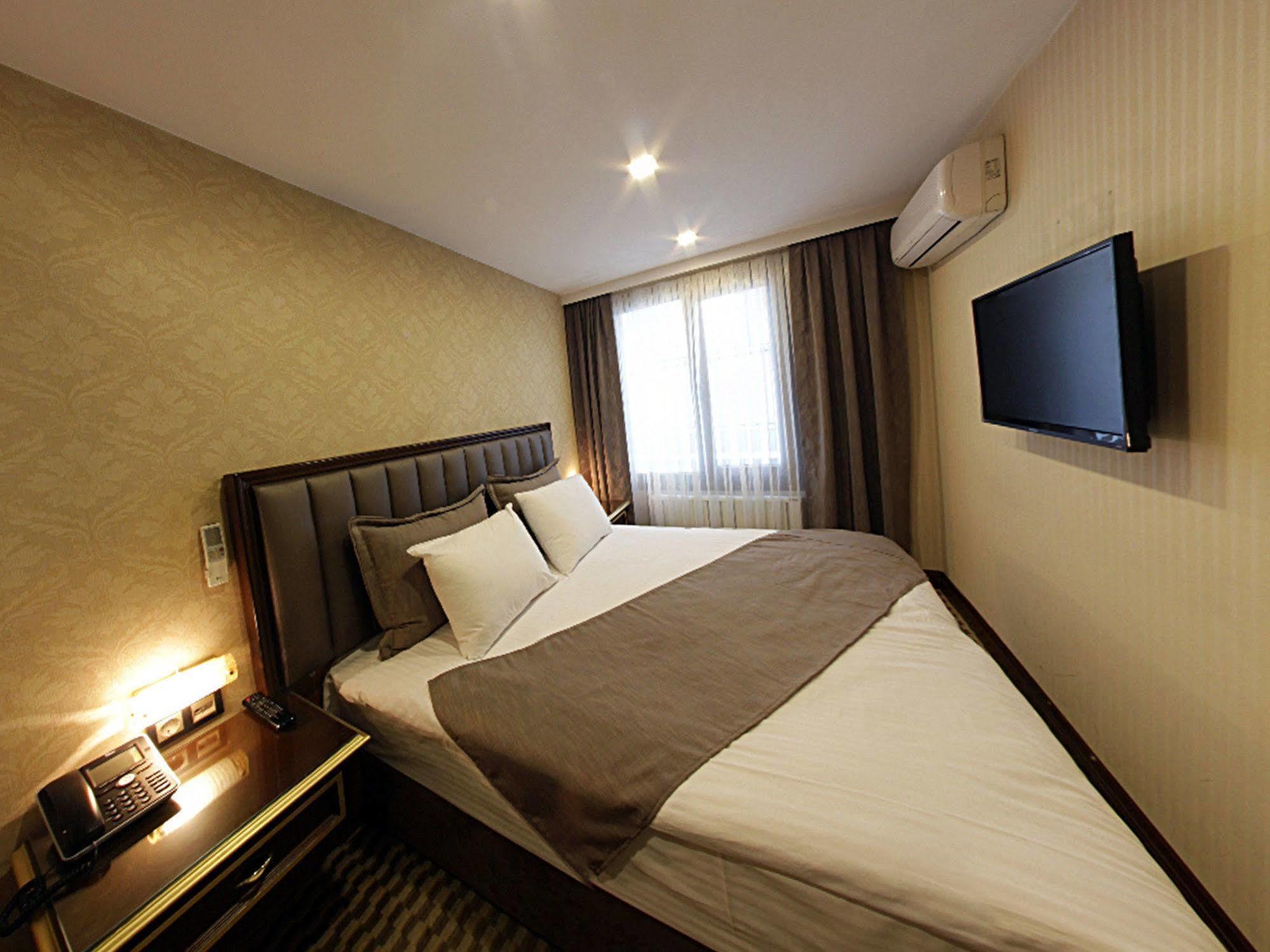 Moss Suites Hotel Istanbul Bagian luar foto